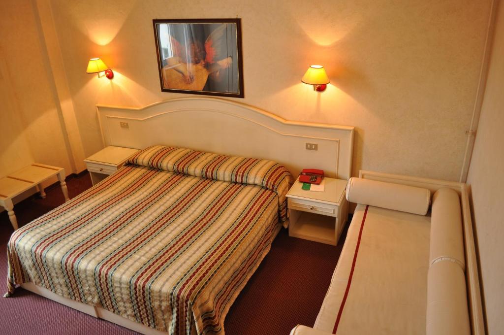 Hotel Ercolini & Savi Montecatini Terme Bilik gambar